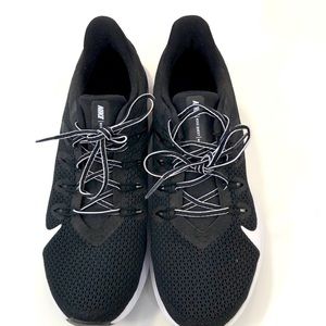 Nike Black Tennis Shoes